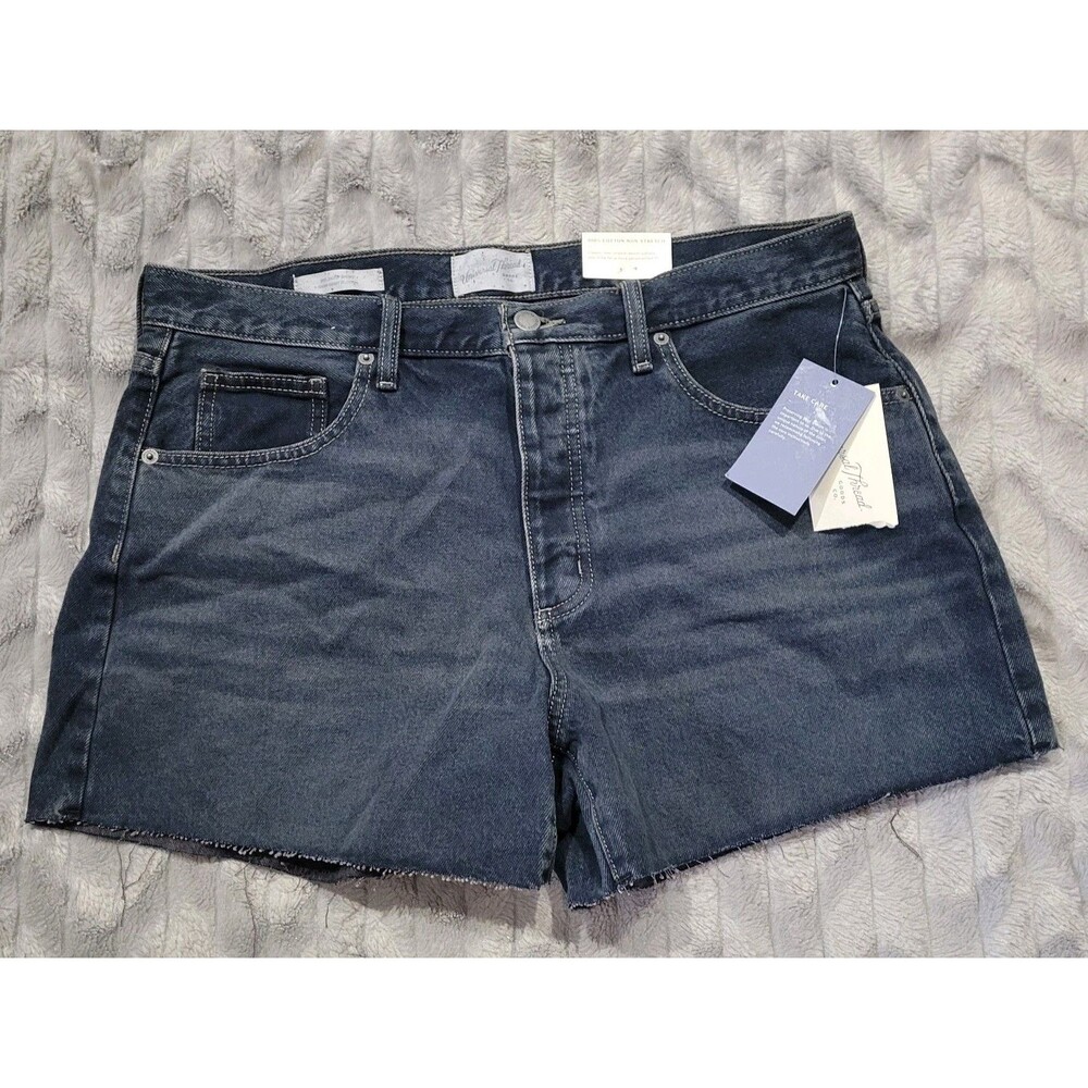 Universal Thread Womens Size 10 90s Baggy Denim Shorts Black Cut Off Button Fly